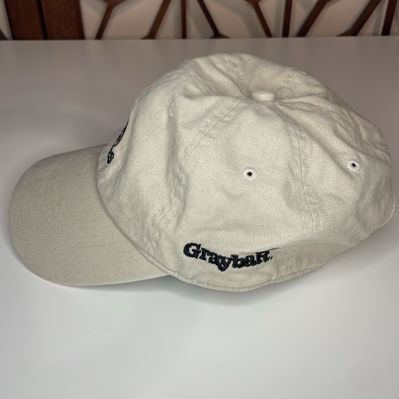 Adidas hat - Picture 2 of 5